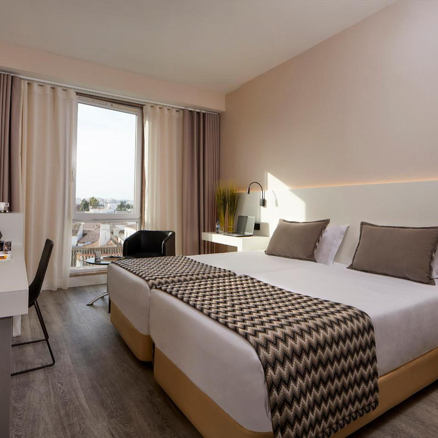 Hotel Faro & Beach Club