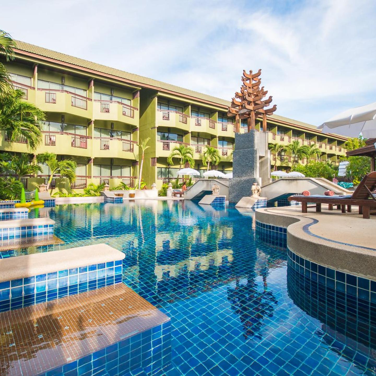 Phuket Island View Resort - SHA Extra Plus