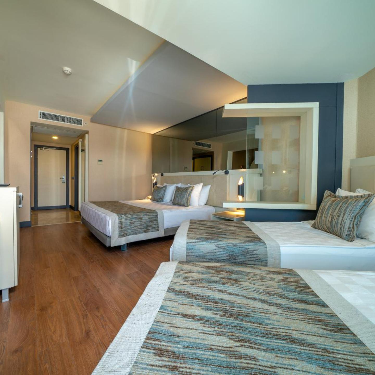 Long Beach Resort & Spa Deluxe - Ultra All Inclusive