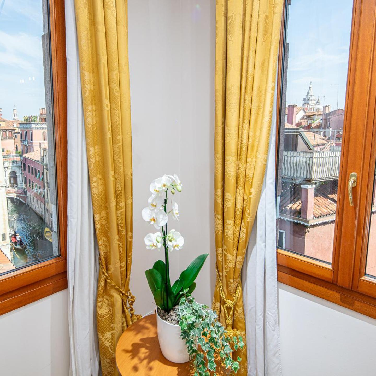 All'Angelo Art Hotel