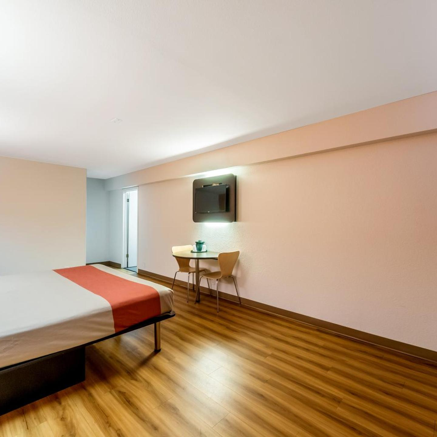 Motel 6-San Antonio, TX - South WW White Rd