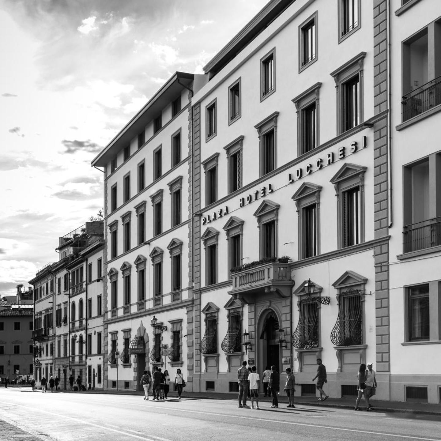 Plaza Hotel Lucchesi