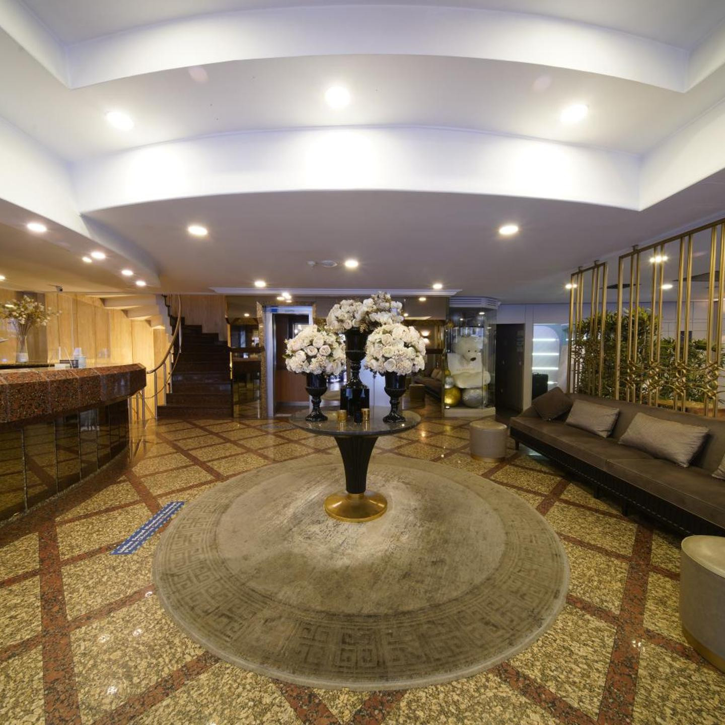 All Seasons Hotel