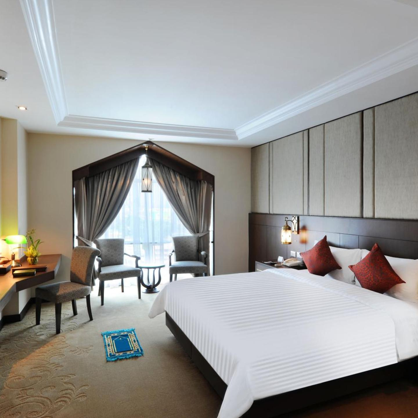 Al Meroz Hotel Bangkok - The Leading Halal Hotel