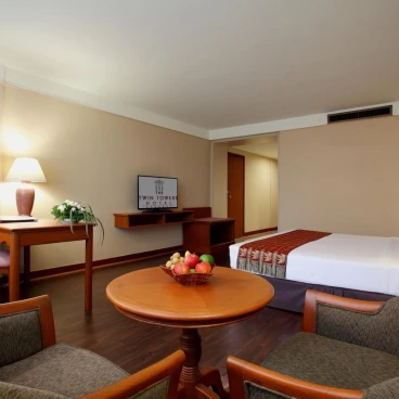 Twin Towers Hotel