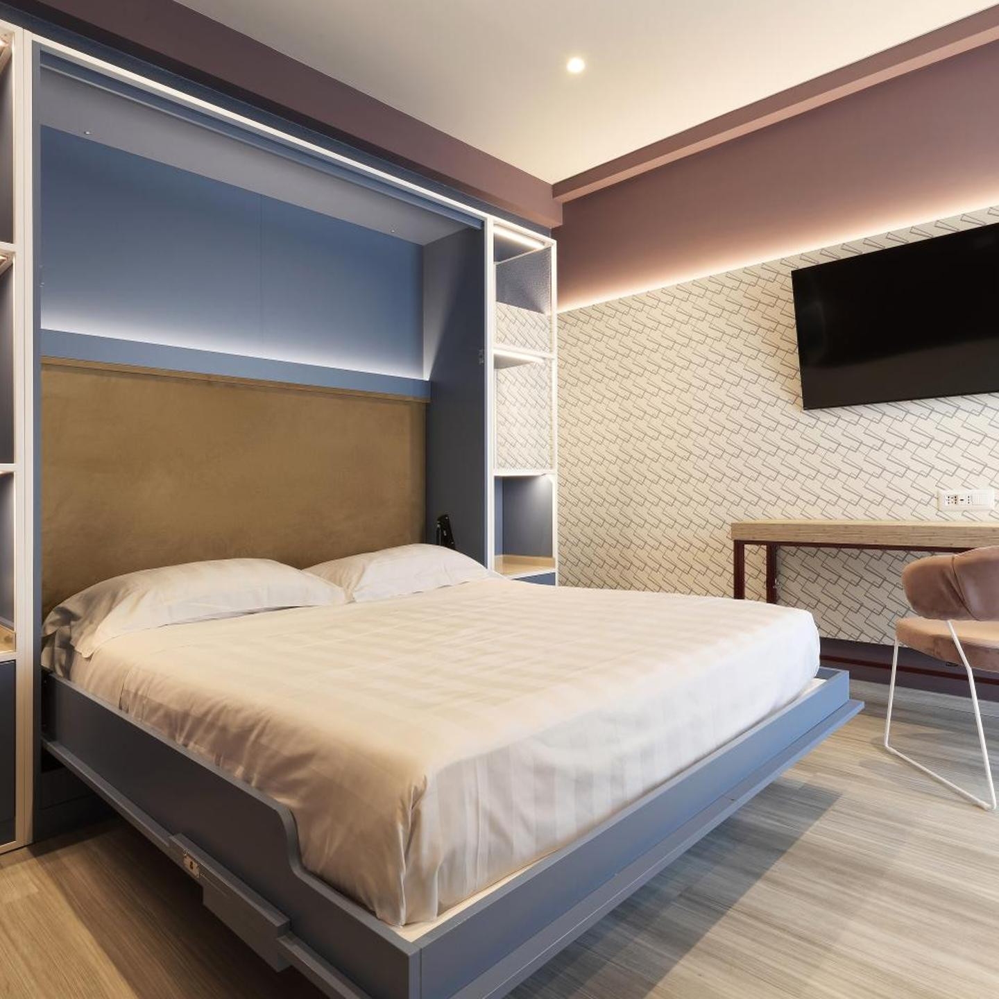Adesso Hotel