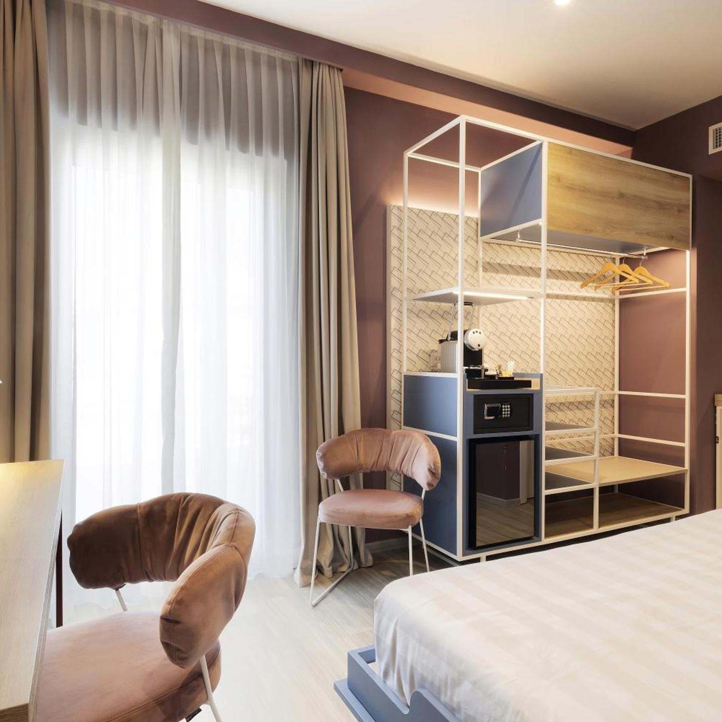 Adesso Hotel