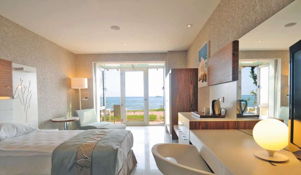 Gold Island Selected