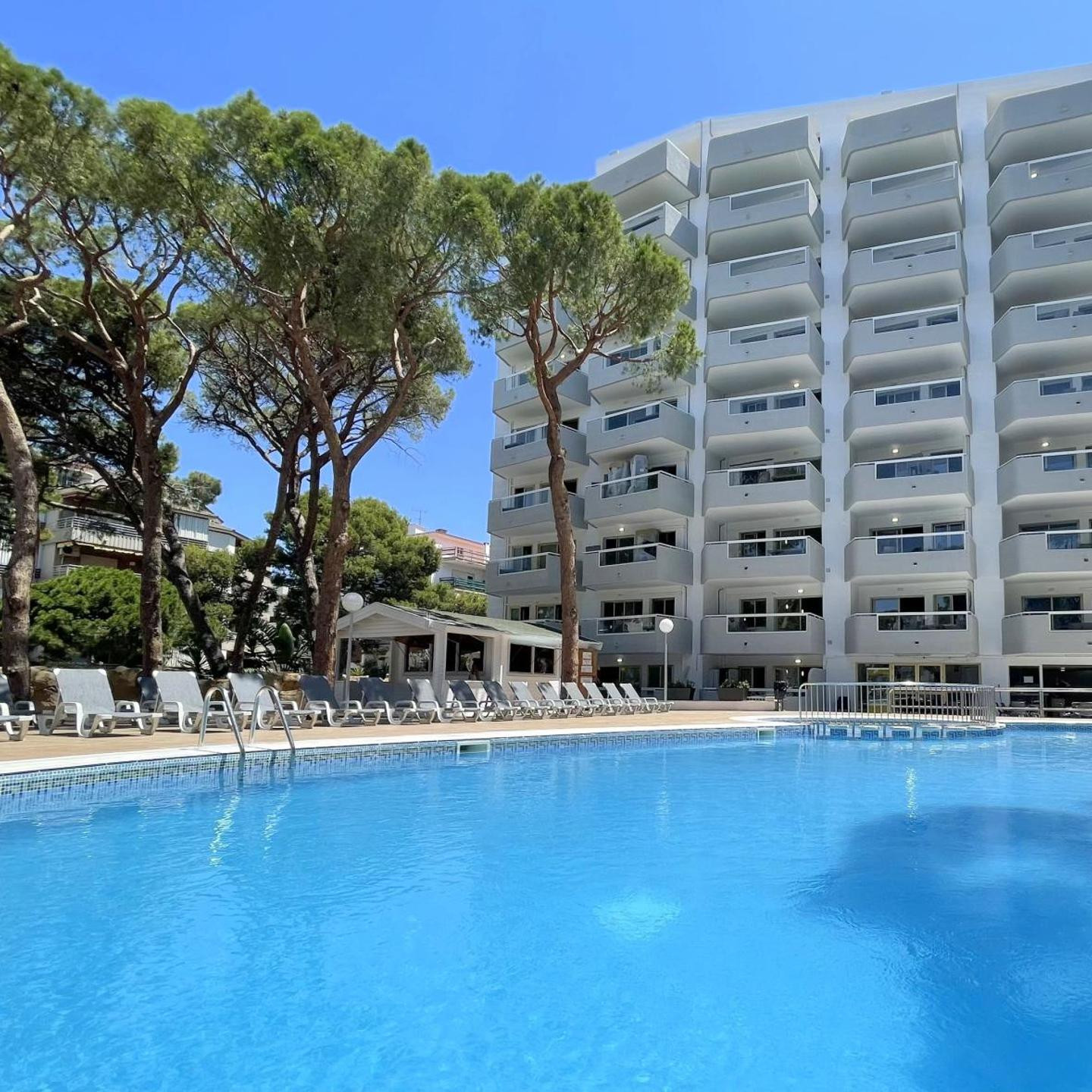 Rentalmar Blue Beach & Pool