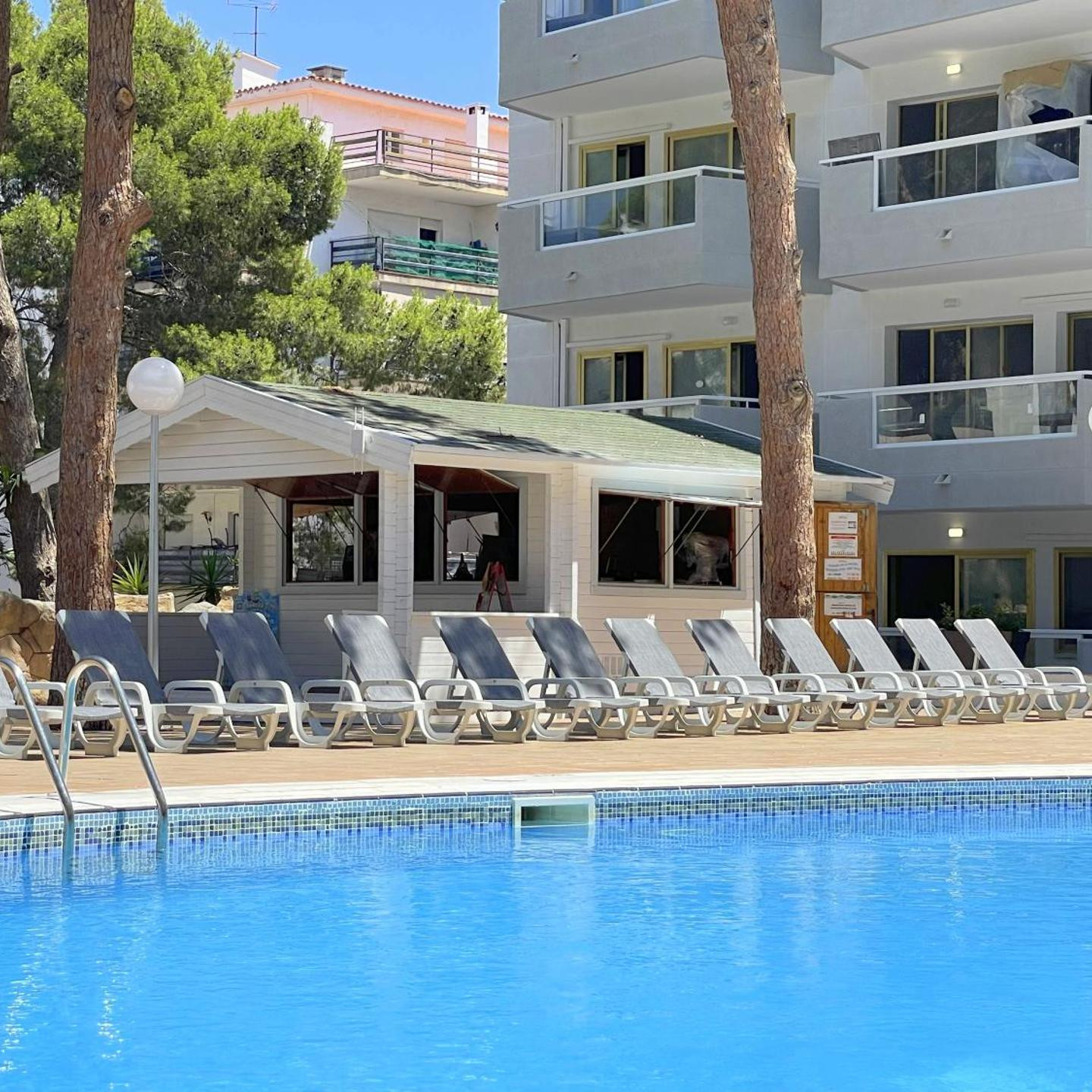 Rentalmar Blue Beach & Pool