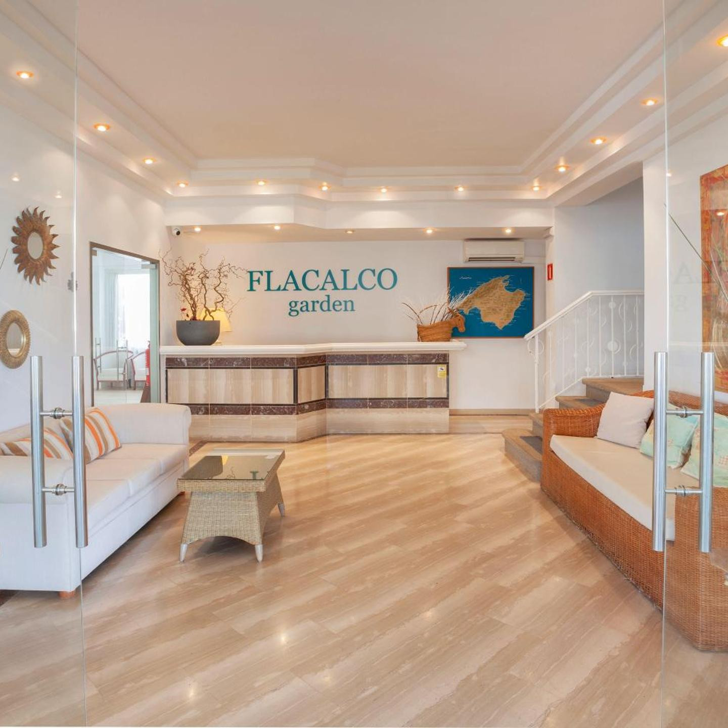 Petit Garden Hotel by Flacalco