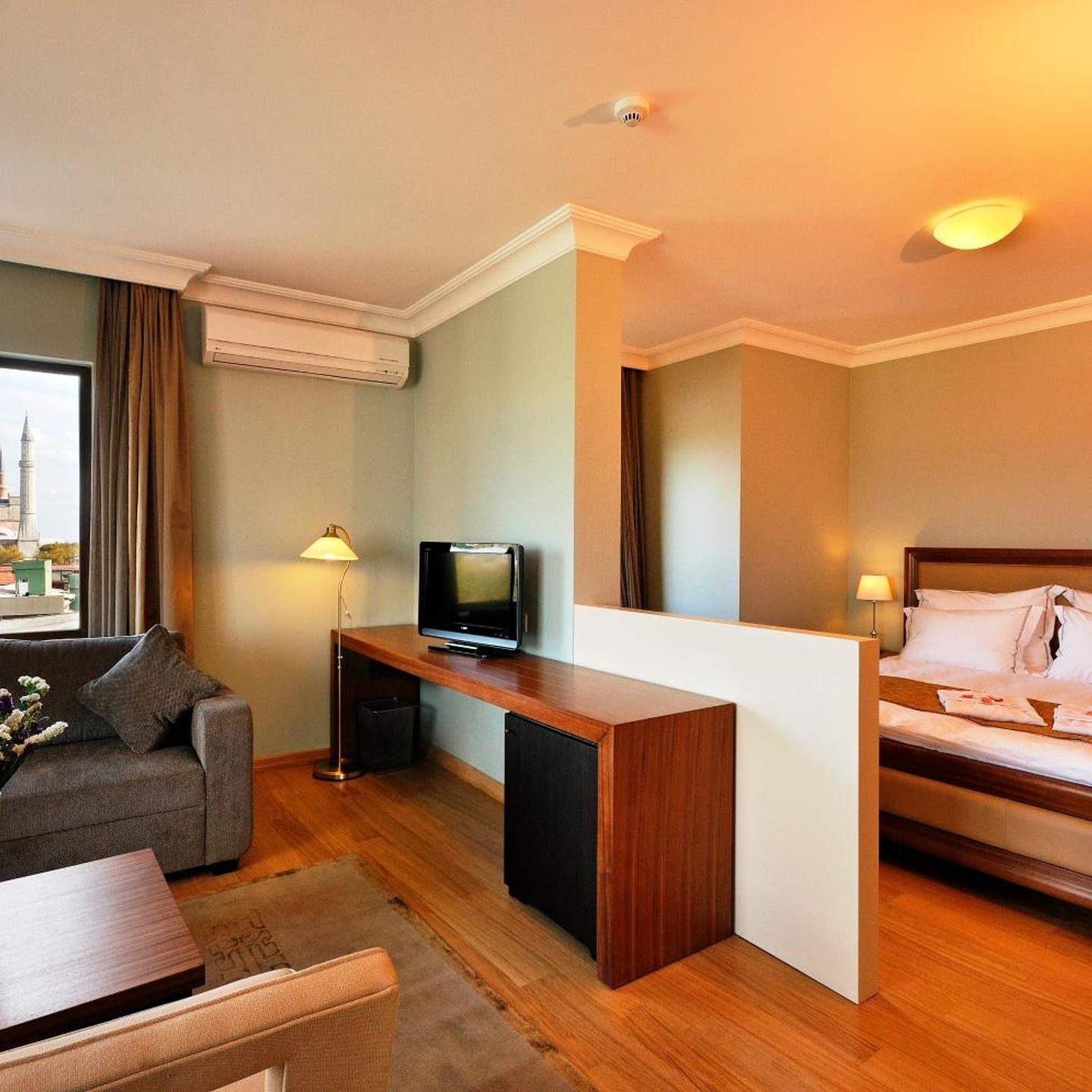 Agora Life Hotel - Special Class