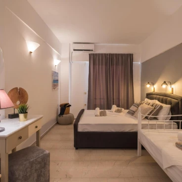 Pasiphae Hotel