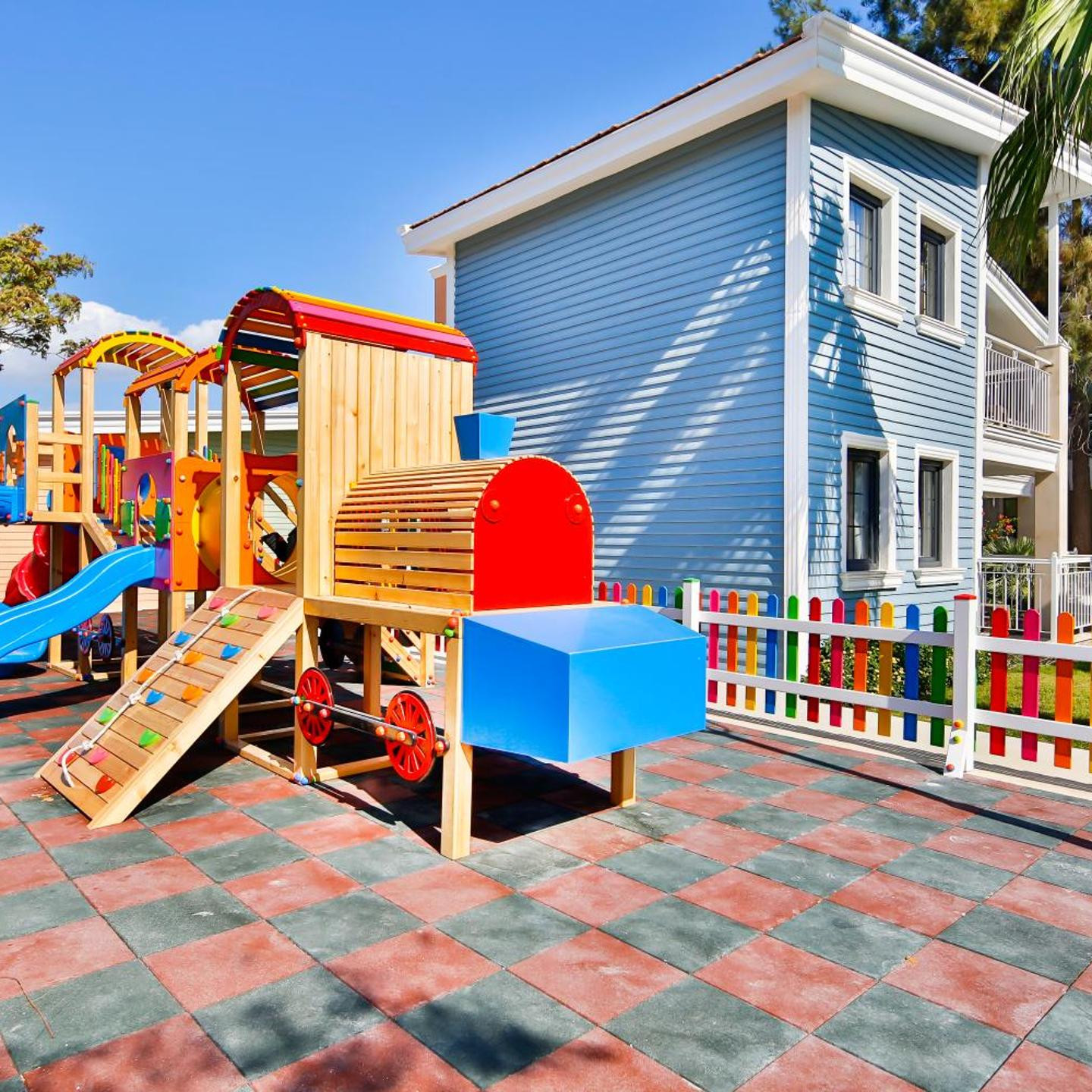 Crystal Club World of Colours