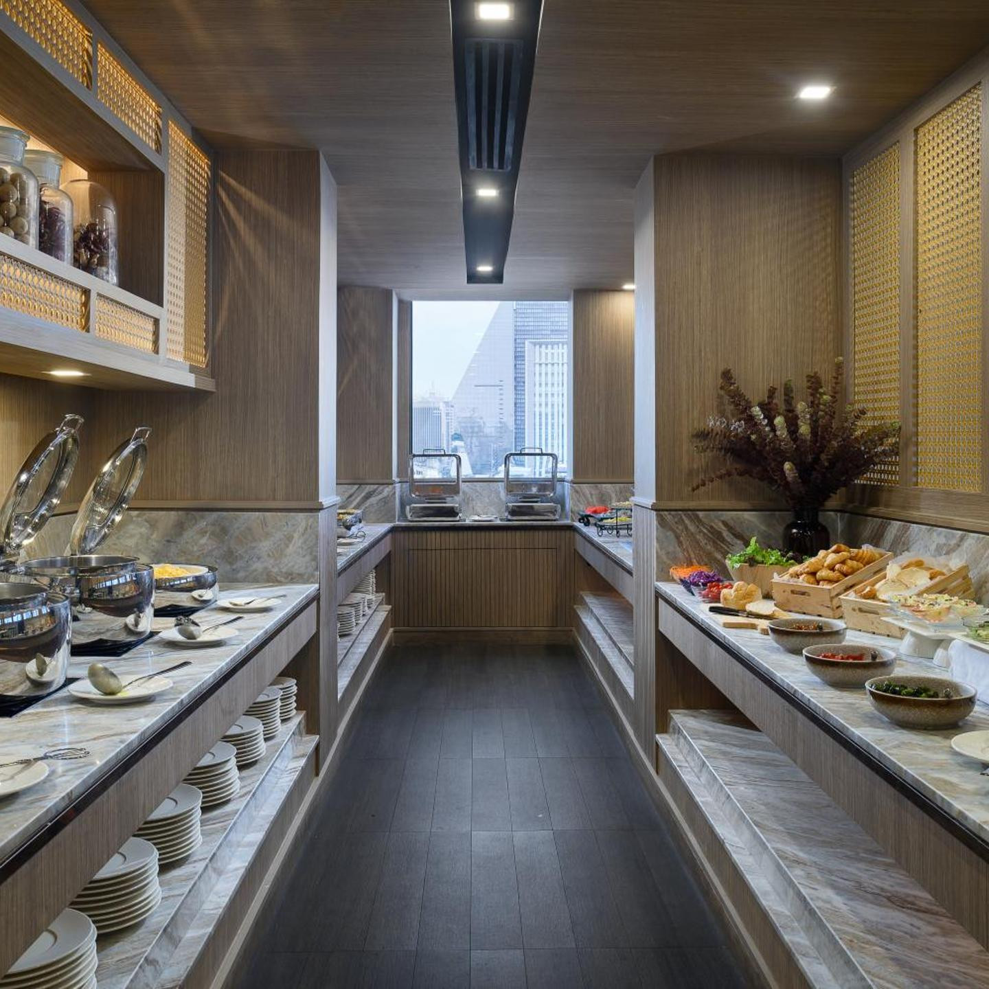 Eleven Hotel Bangkok Sukhumvit 11