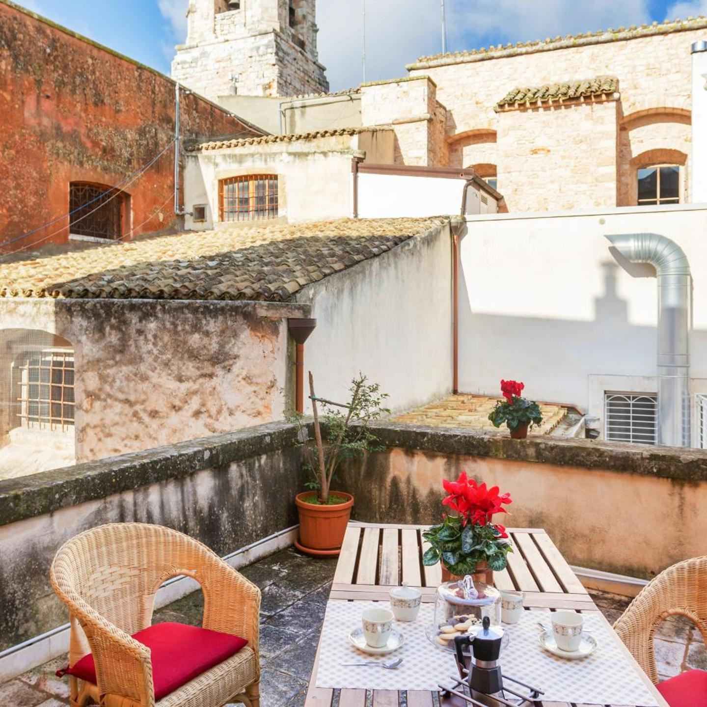 La terrazza sulla Chiesa di San Francesco d'Assisi