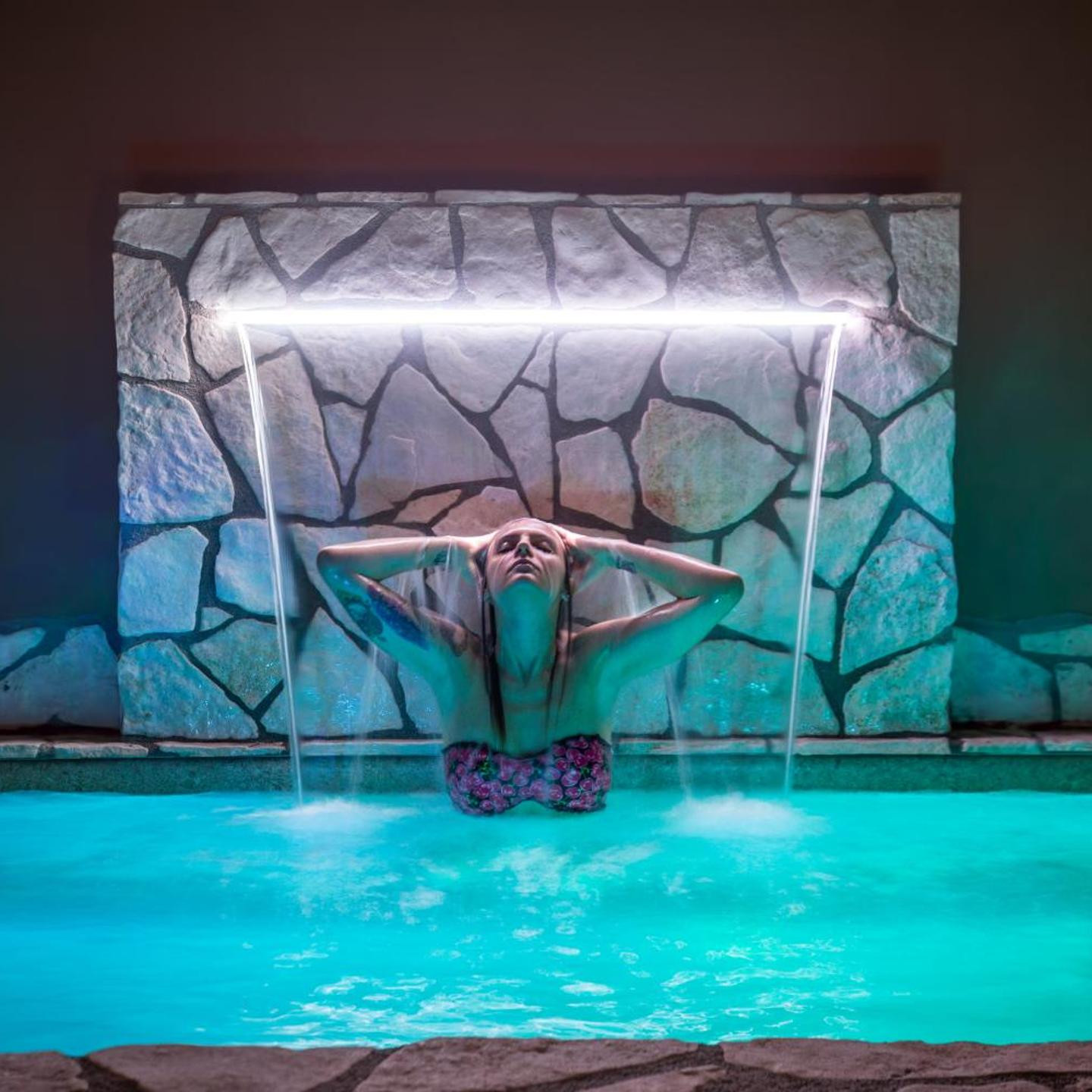Hotel 87 EightySeven