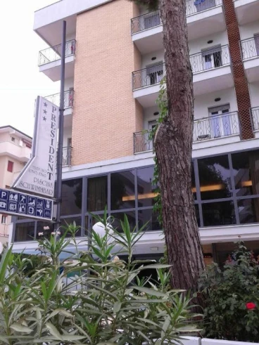 Hotel President