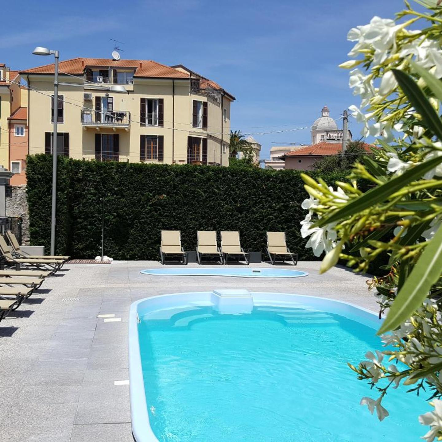 Riviera Palace Residence