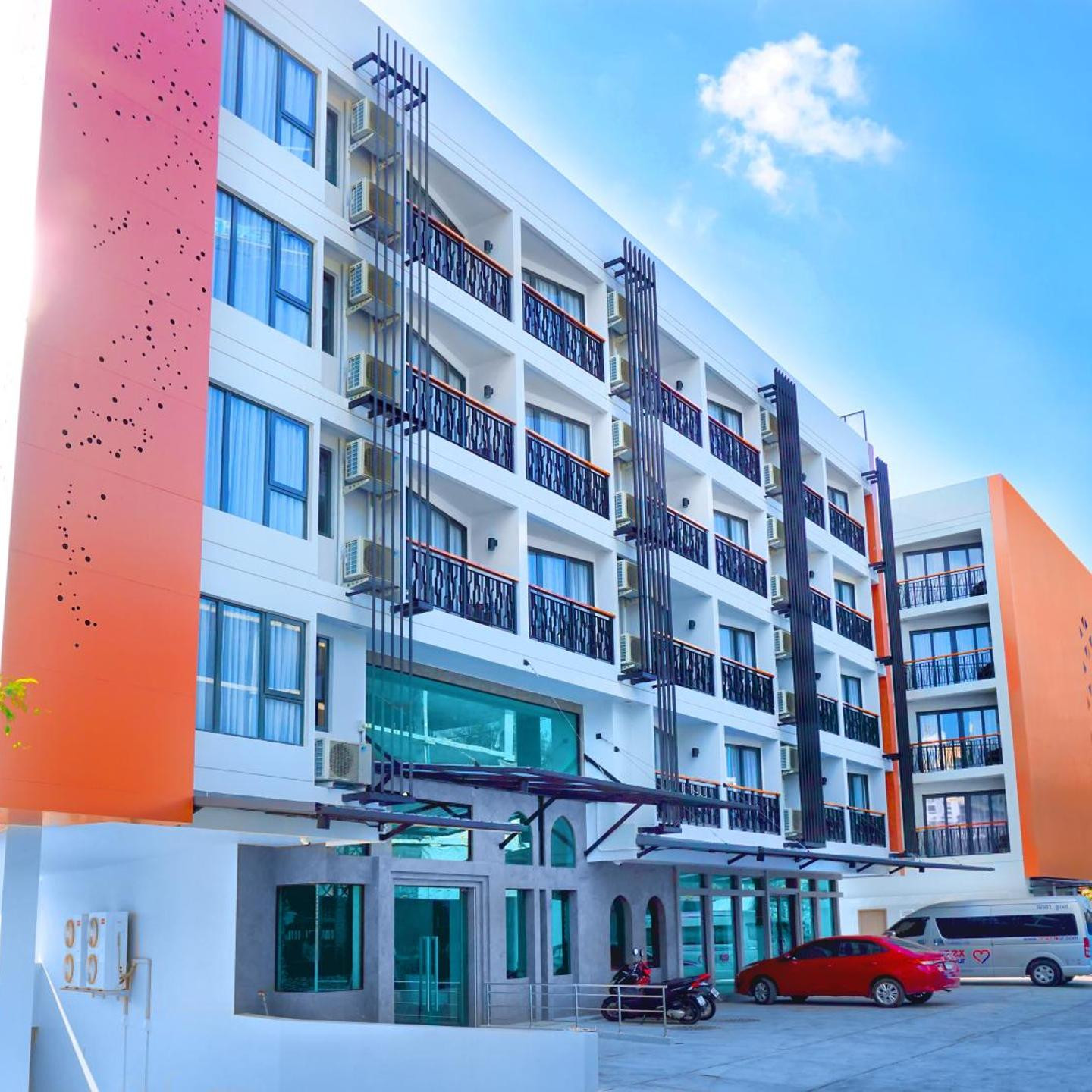 Phoenix Hotel Karon Beach