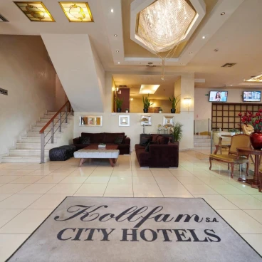 Crystal City Hotel
