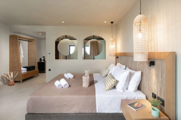 Pyria Hotel