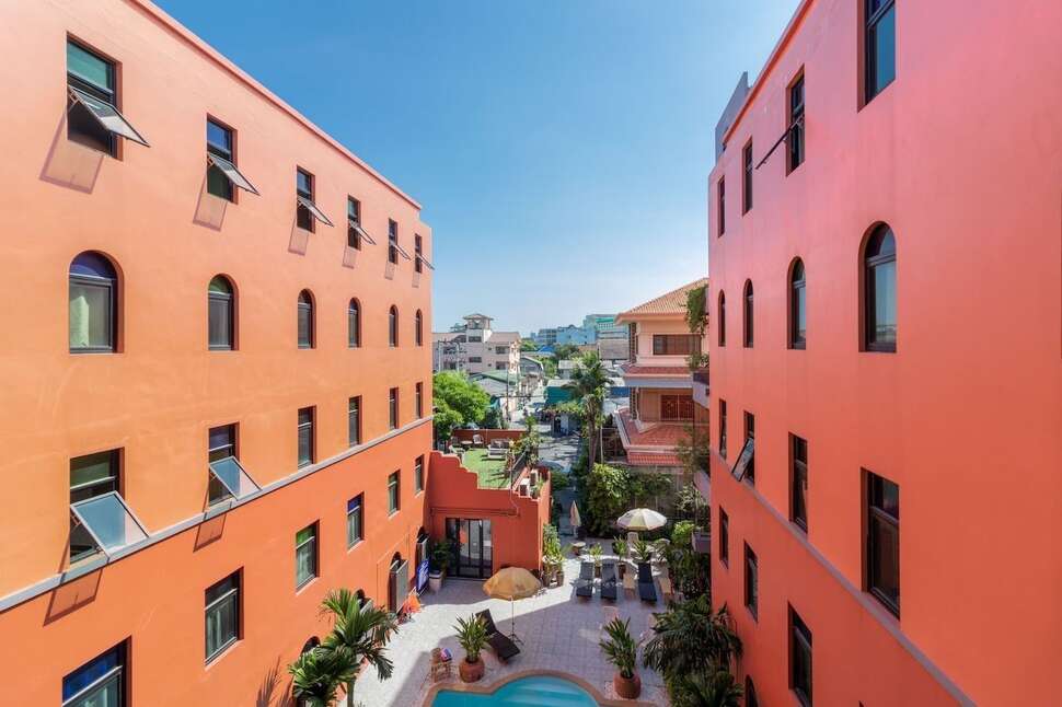 Ban Suan Phran Nok Hotel