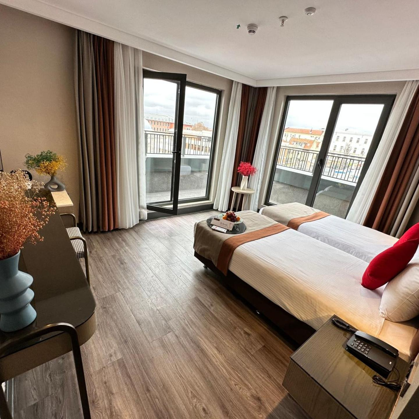 Edition Old City Hotel