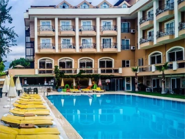 BESO BEACH HOTEL