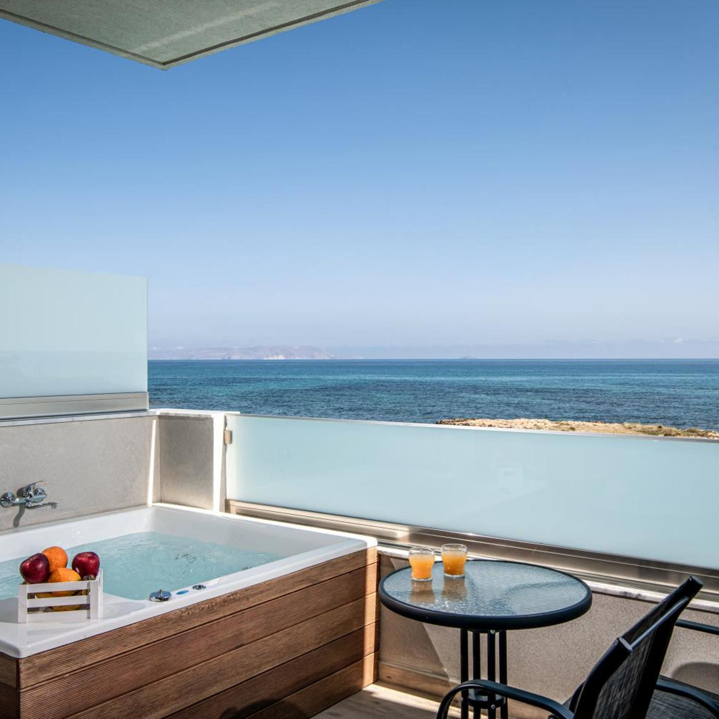 Crete Resort Sea Side Suites 