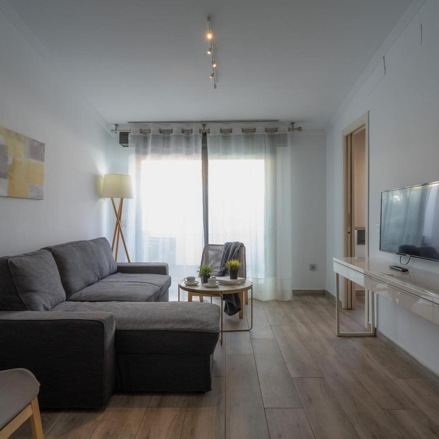 AZZ Sevilla Torre de la Plata Apartamentos