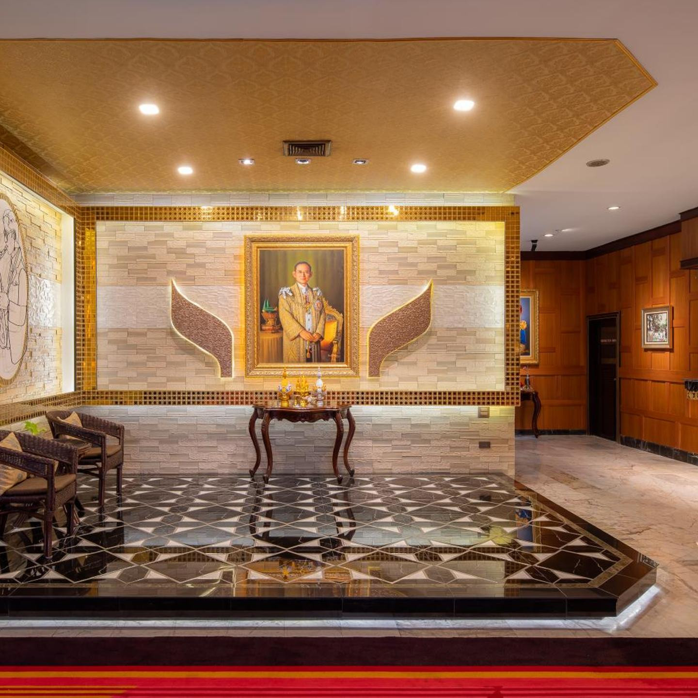 Alexander Hotel