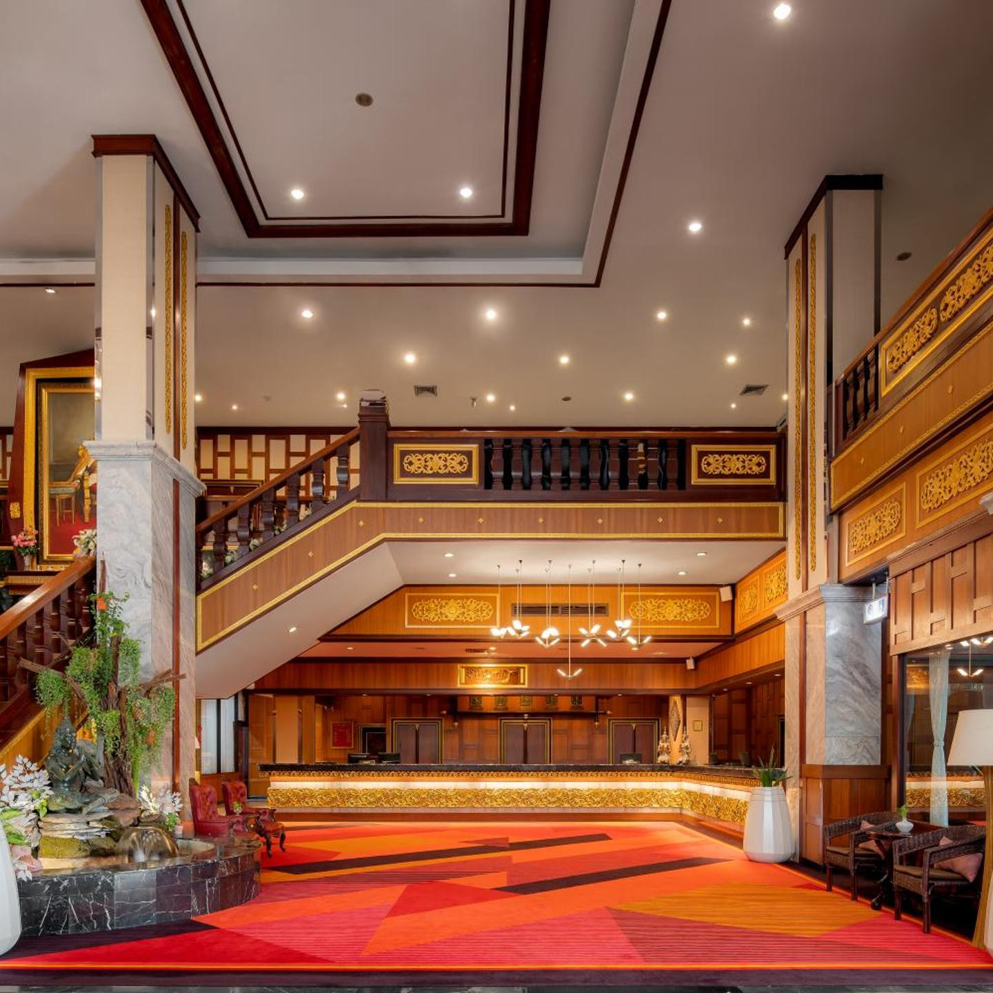 Alexander Hotel