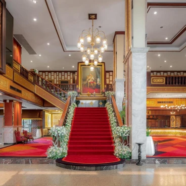 Alexander Hotel