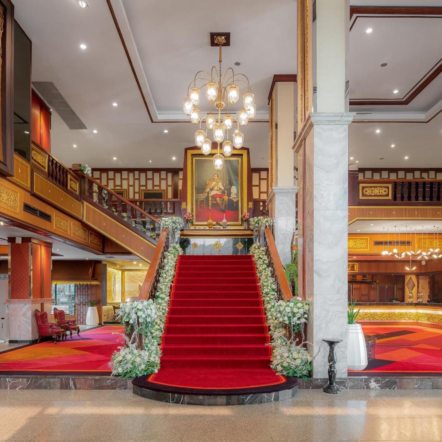 Alexander Hotel
