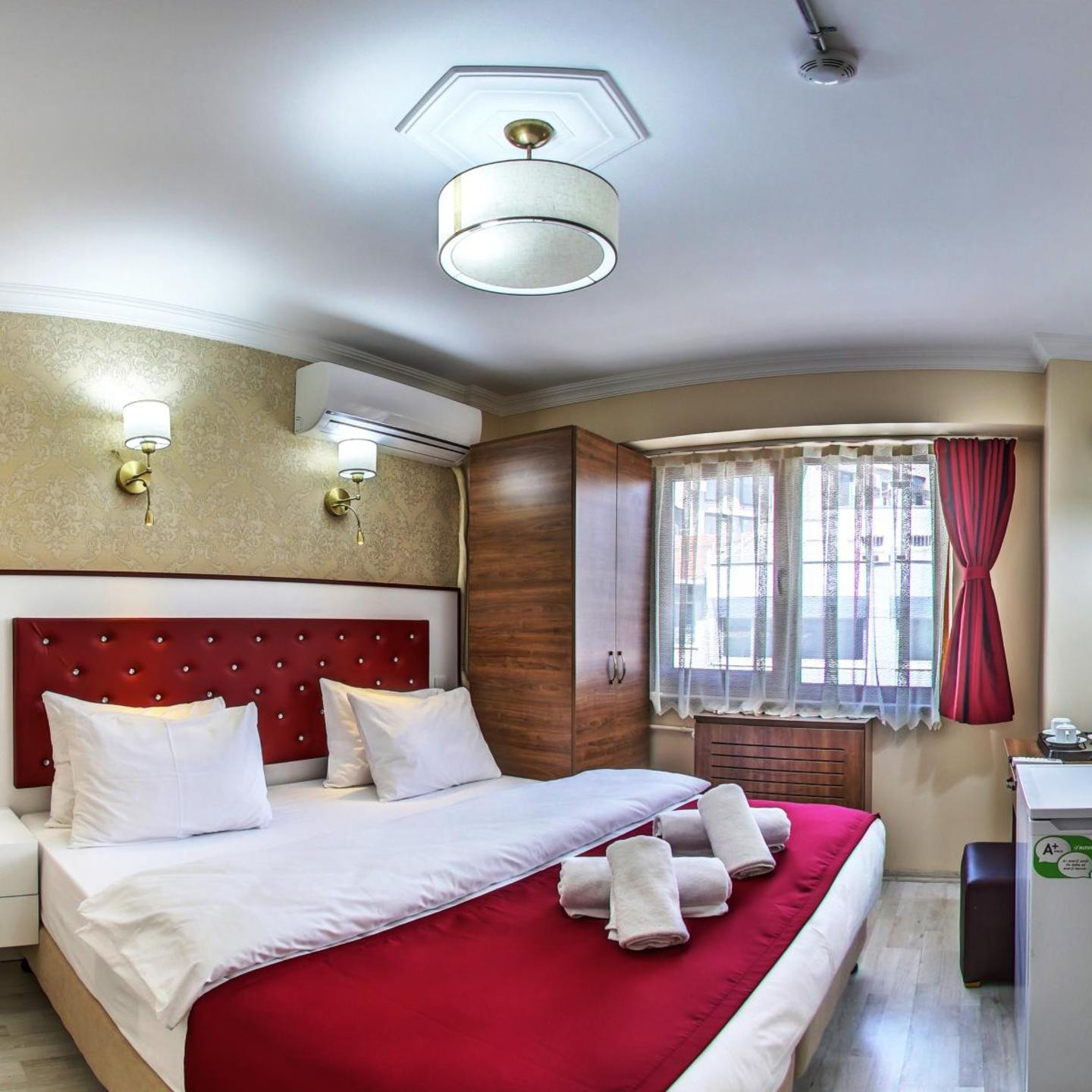 Cihangir Palace Hotel