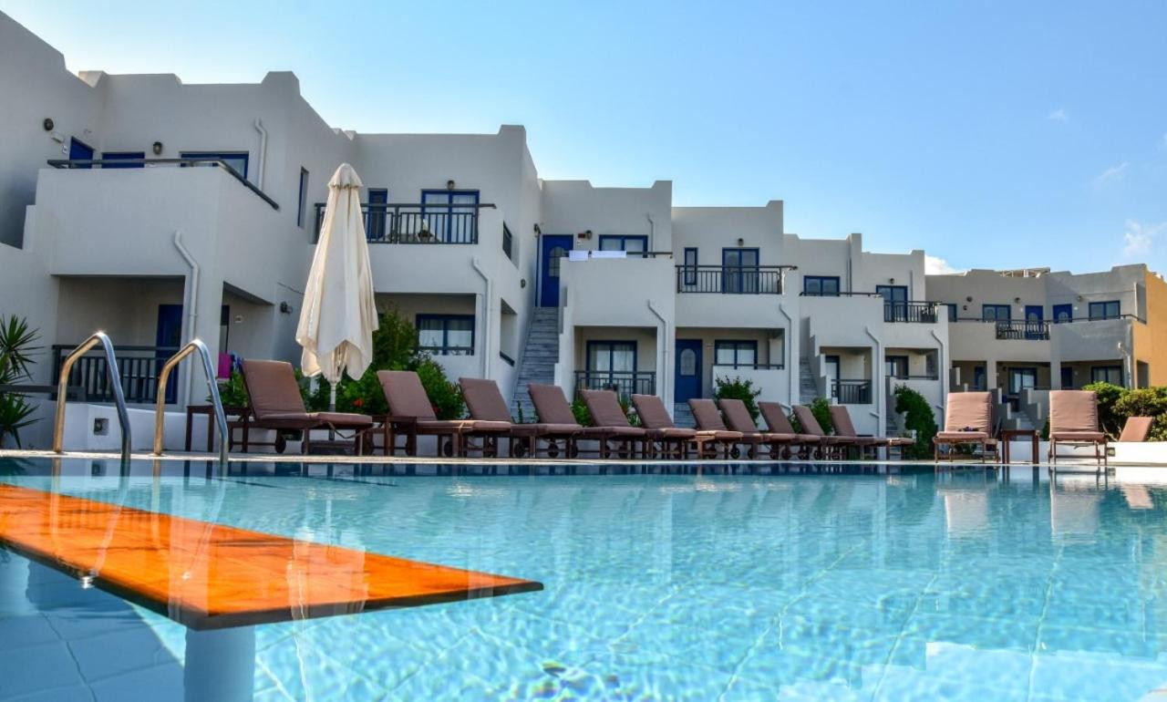 Yria Beach Hotel