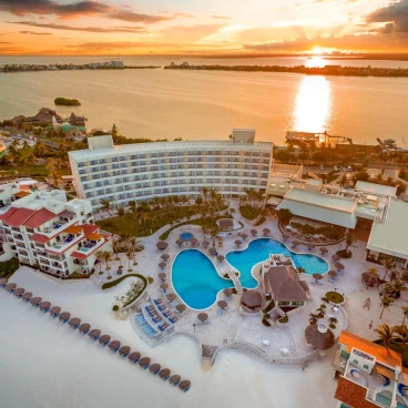 Grand Park Royal Cancun - All Inclusive