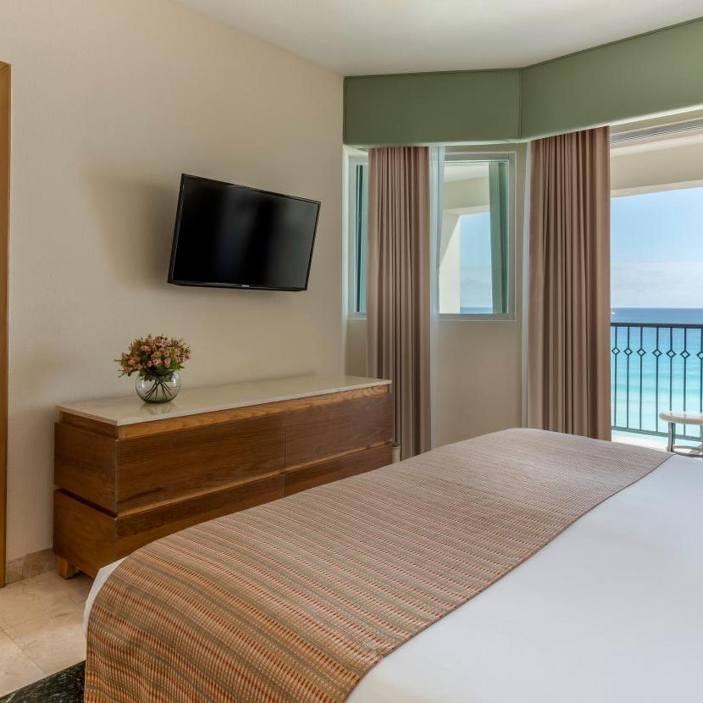 Grand Park Royal Cancun - All Inclusive