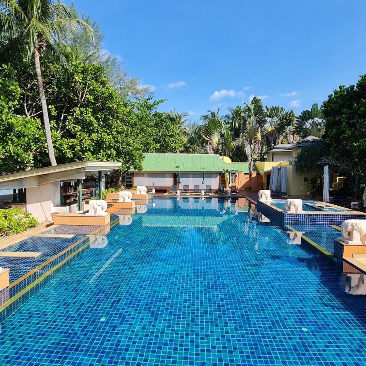 Baan Khaolak Beach Resort