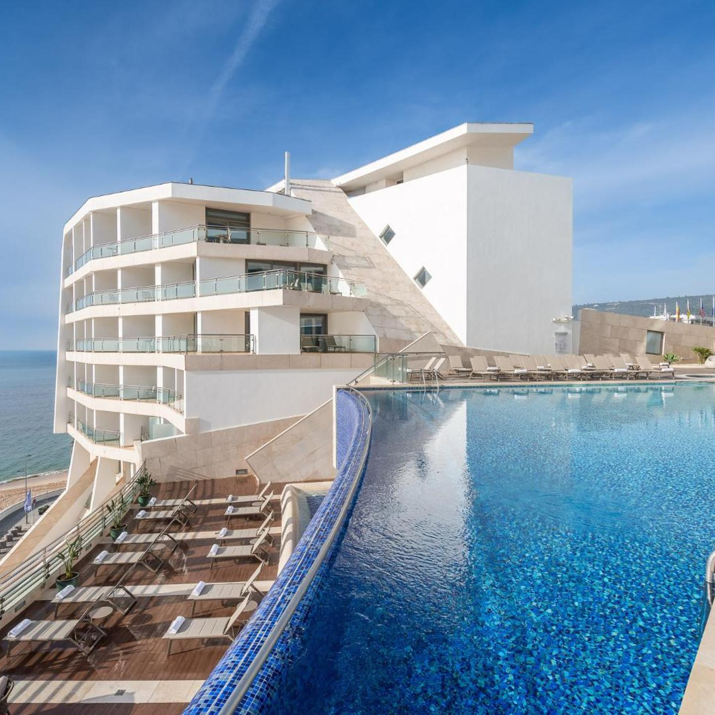 Sesimbra Oceanfront Hotel - Preferred Hotels and Resorts