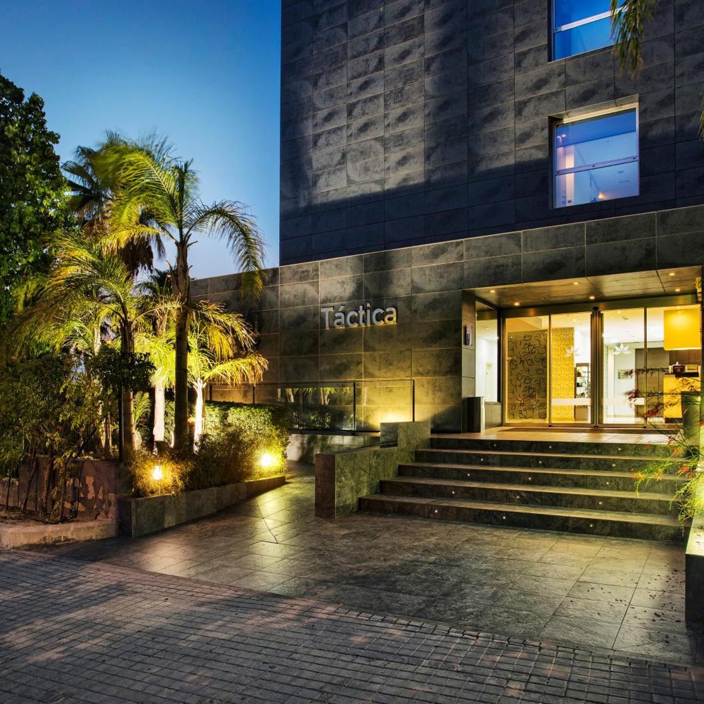 AZZ Valencia Táctica Hotel