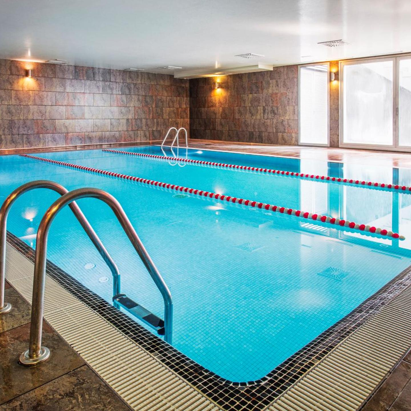 AZZ Valencia Táctica Hotel