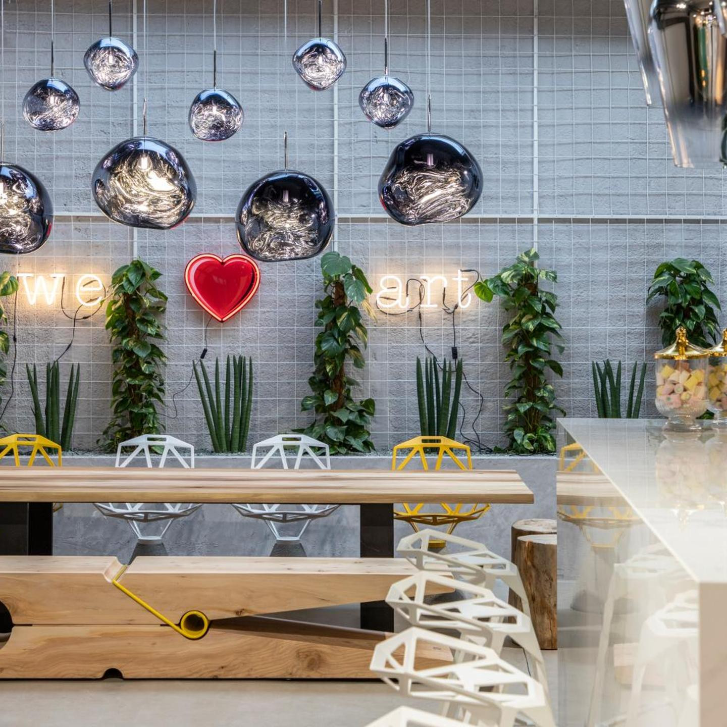 14 Reasons Why Hotel Athens