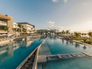 Hotel Haven Riviera Cancun