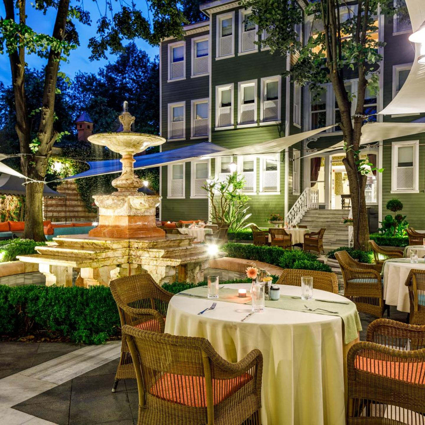 Hagia Sofia Mansions Istanbul, Curio Collection by Hilton