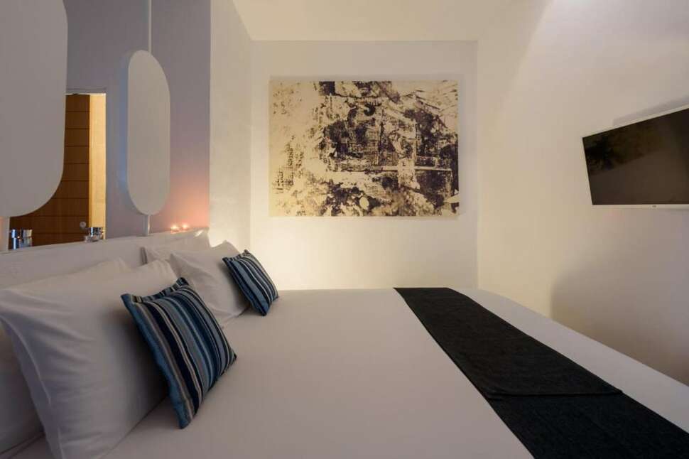 Muses Cycladic Suites