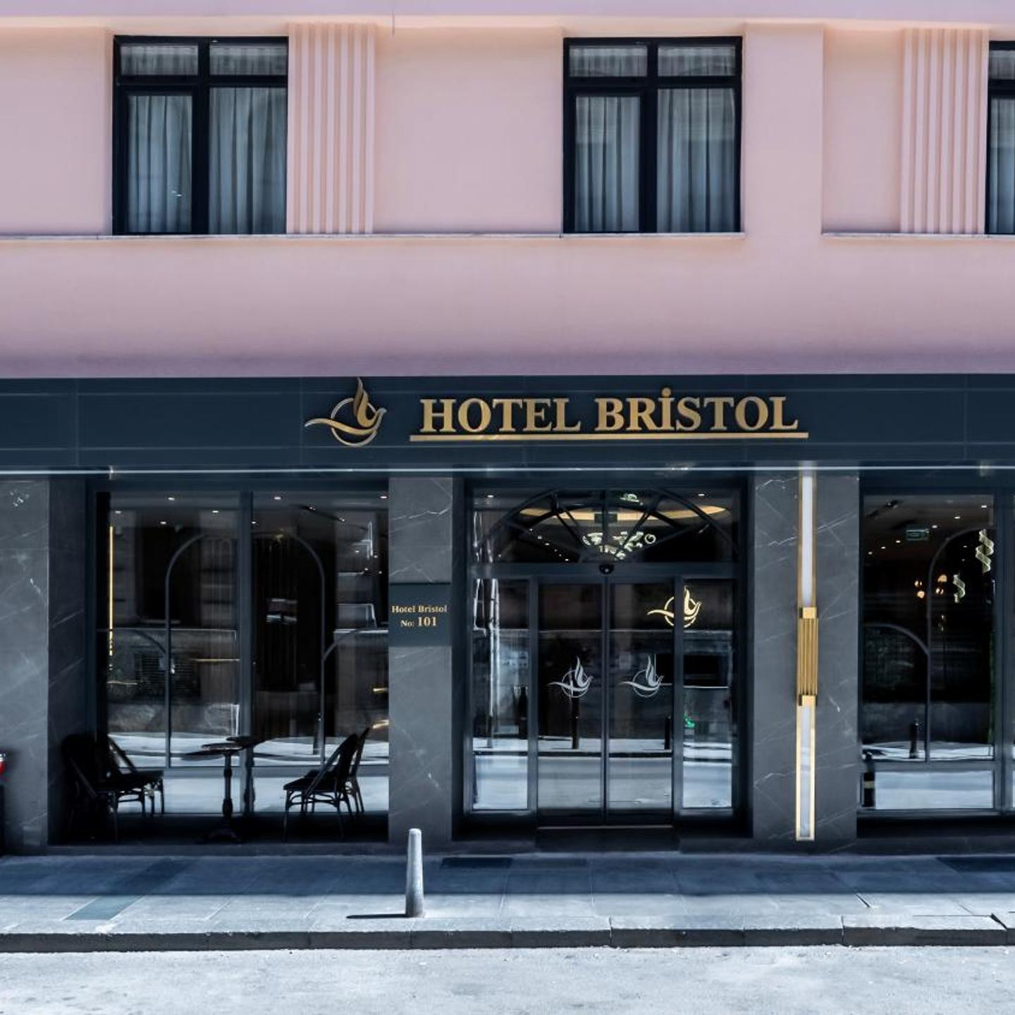 Hotel Bristol