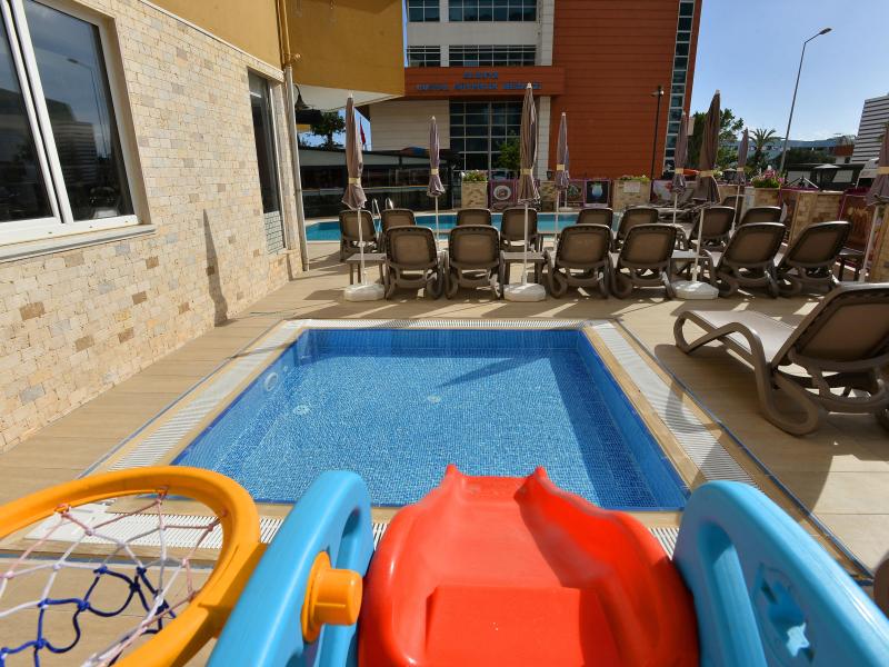 Aparthotel Atak Suite