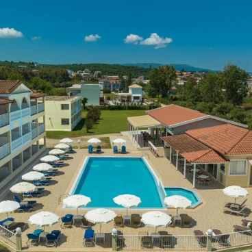 Manousis ApartHotel
